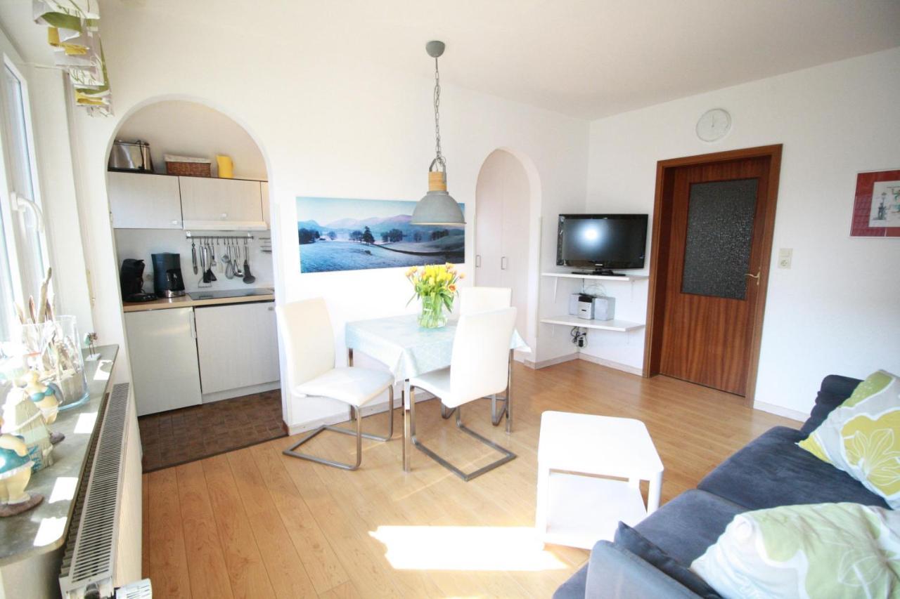 Haus Schilling Apartment Esens Exterior foto